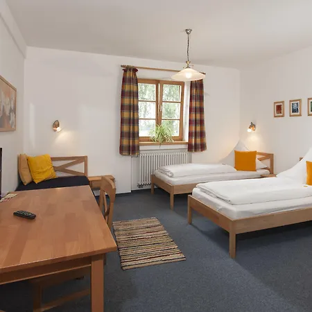 Affittacamere Bernhardhof - Pension, Guest-house &