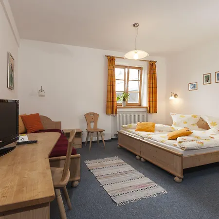 Affittacamere Bernhardhof - Pension, Guest-house &