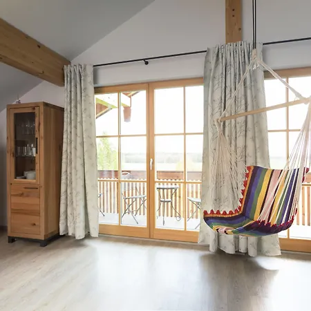 Bernhardhof - Pension, Guest-house & 3* Otterfing