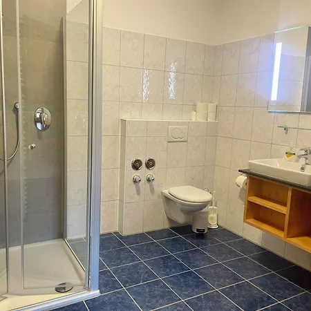 Affittacamere Bernhardhof - Pension, Guest-house & Otterfing