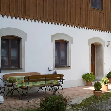Bernhardhof - Pension, Guest-house & Affittacamere 3*