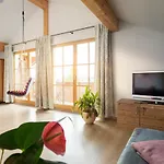Bernhardhof - Pension, Guest-house &
