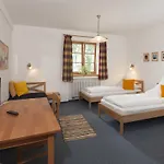 Guest house Bernhardhof - Pension, Guest-house &