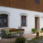 Bernhardhof - Pension, Guest-house & Affittacamere 3*