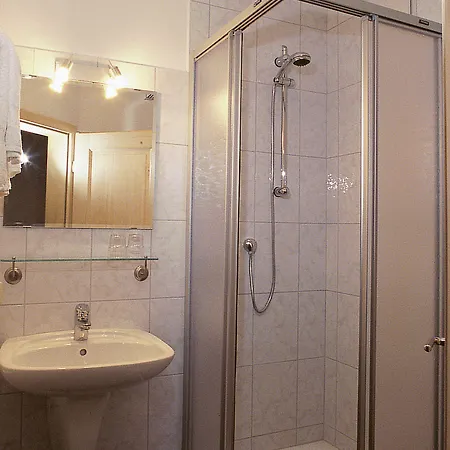 Bernhardhof - Pension, Guest-house & Maison d'hôtes 3*