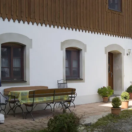 Maison d'hôtes Bernhardhof - Pension, Guest-house & Otterfing