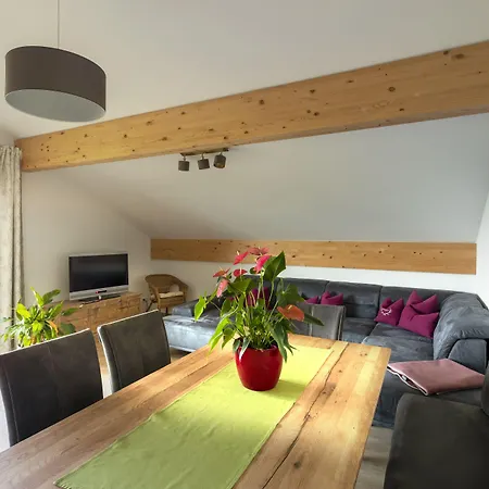 Bernhardhof - Pension, Guest-house & 3*