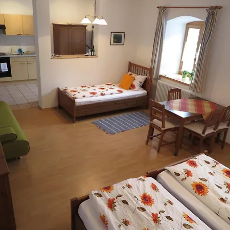 Pensjonat Bernhardhof Otterfing