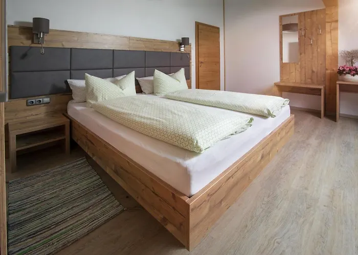 Konukevi Bernhardhof 3*