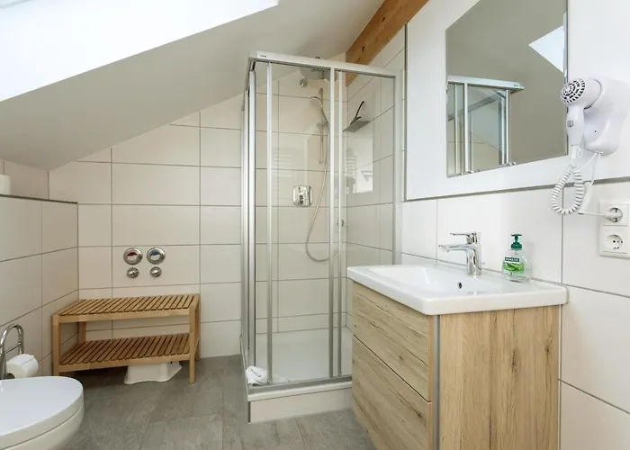 Bernhardhof Konukevi 3*