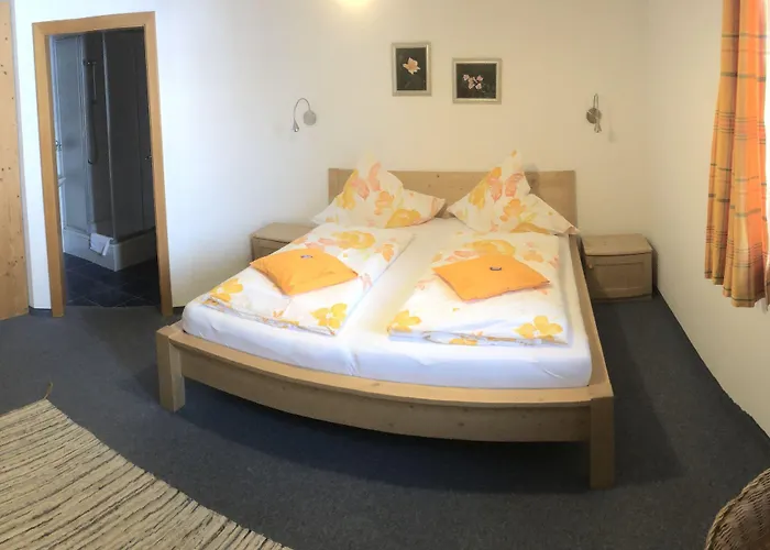 Konukevi Bernhardhof 3*