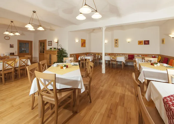 Bernhardhof Otterfing